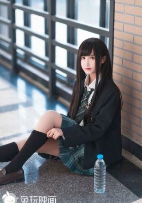 中文字幕丰满人孑伦_高清完整视频