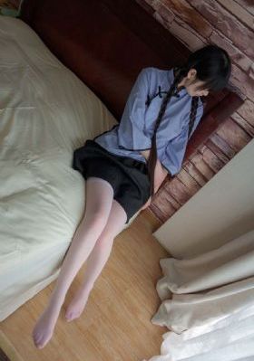 流水迢迢剧情介绍_BD英语神马在线观看